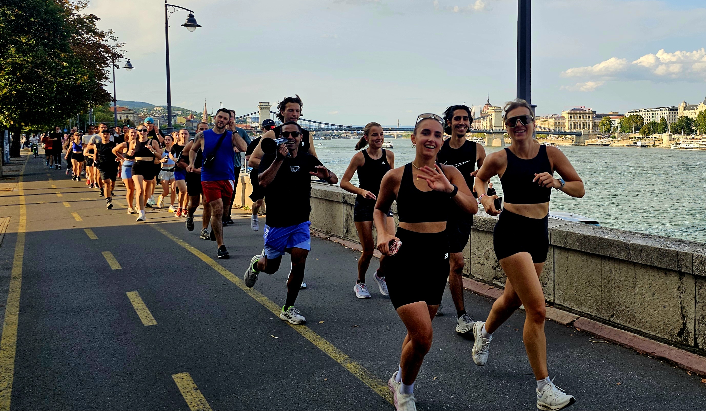 Fun runners in Budapest