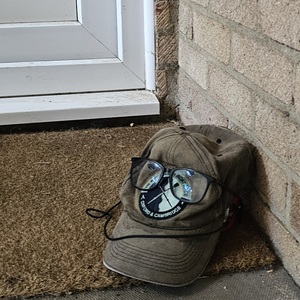 Left my glasses at Simon’s